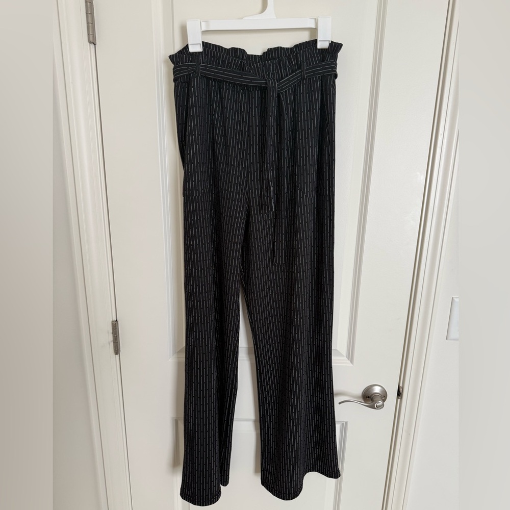 NWOT Black/white pants for women